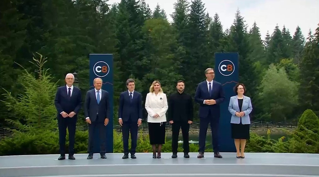 Зеленський підбив підсумки саміту Карпатської вісімки Зеленський підбив підсумки саміту Карпатської вісімки